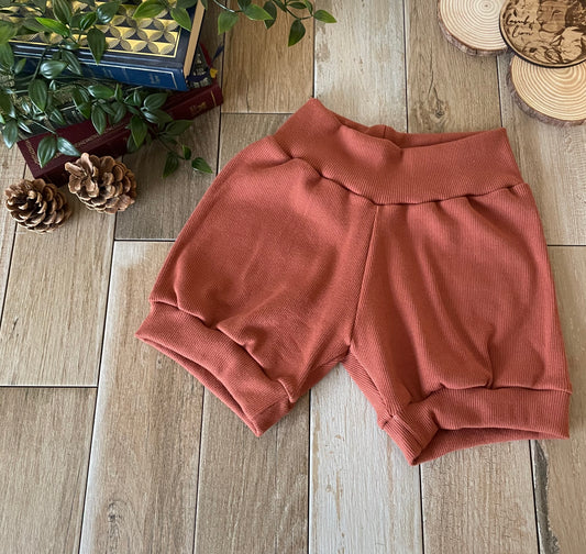 Rust organic rib knit shorts (5-6 yrs)