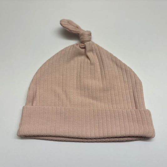 Vintage Pink ribbed knot hat