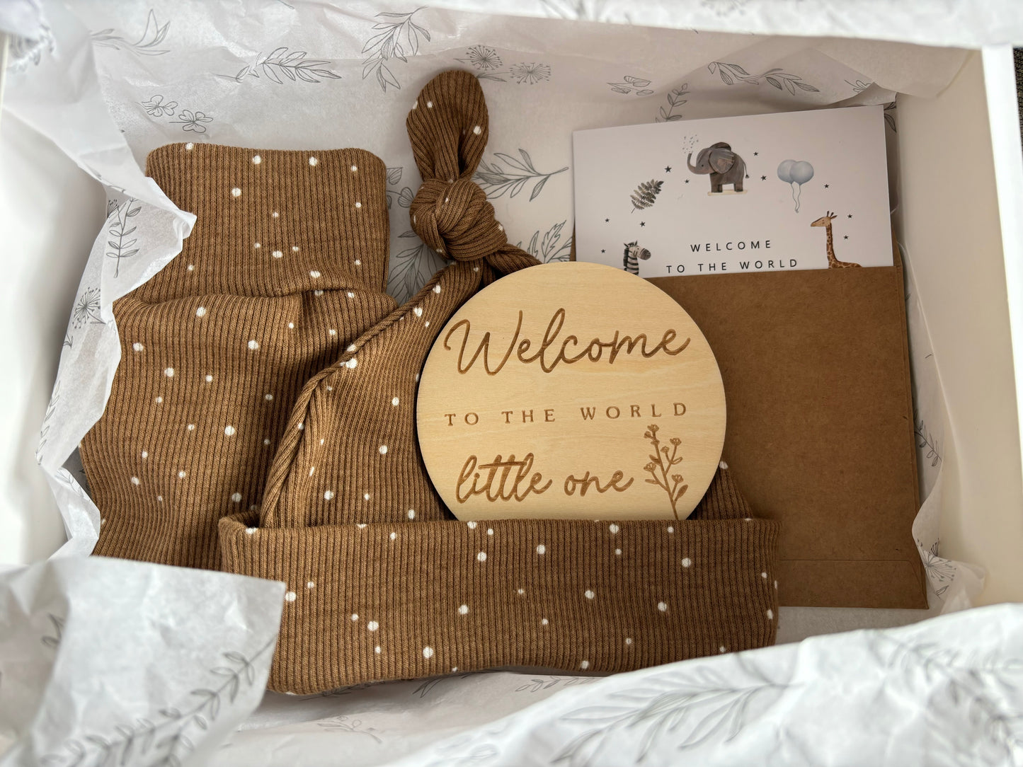 Welcome to the World Gift Box (0-3 Months - Gender Neutral)
