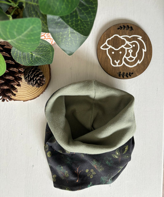 Evening Foliage Snood (2 Years +)
