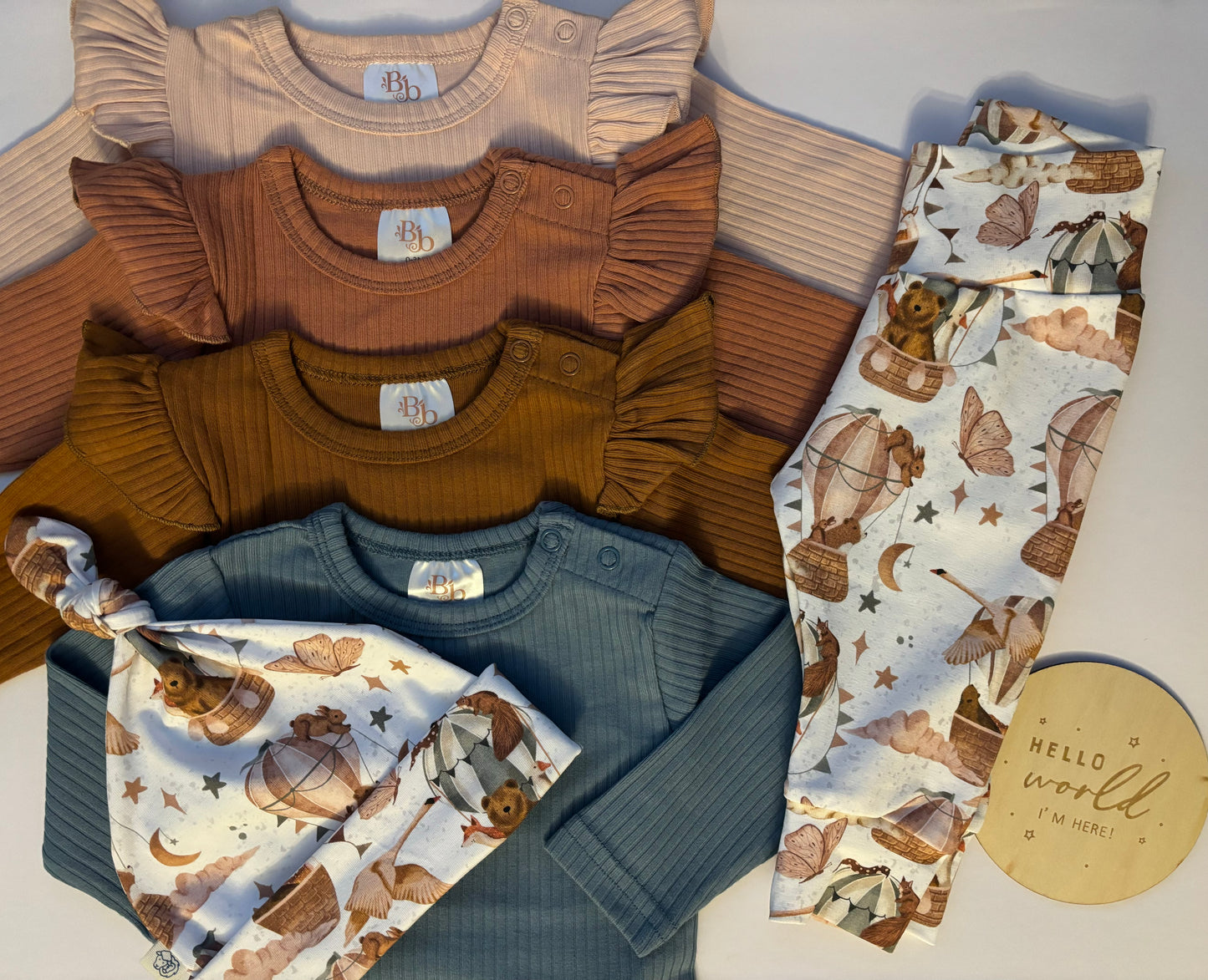 The Welcome Party Gift Box (0-3 Months - Gender Neutral)