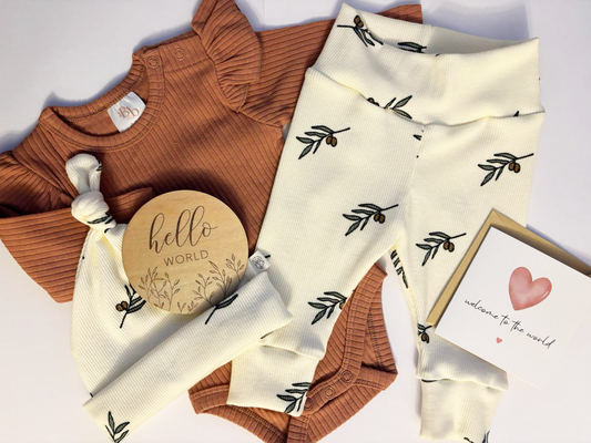 Olive Branch Gift Box (0-3 Months - Neutral)